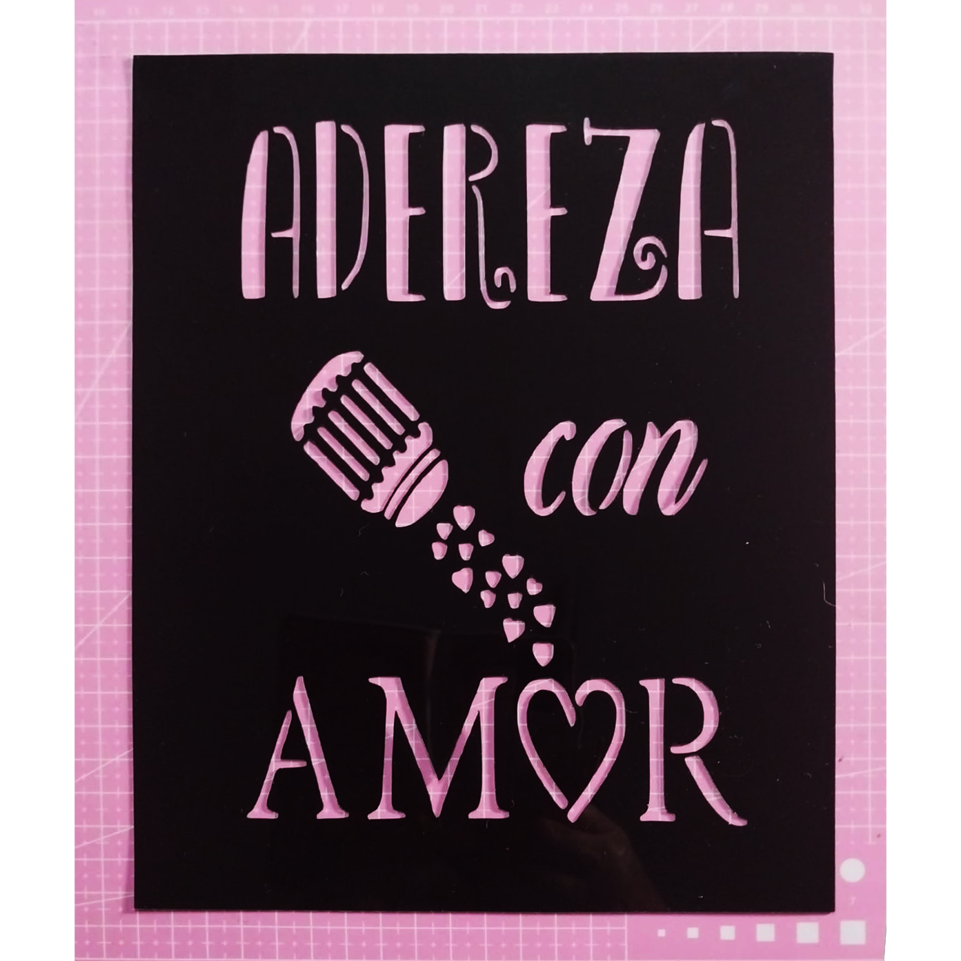 Stencil Salero y Texto "Adereza con amor" 20x25 cms (S161)